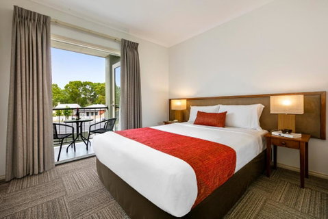 Quest Bendigo - Holiday Find 1
