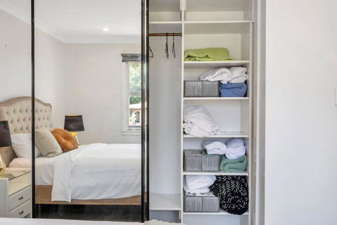 Quiet Elevated Serene Home (Top) - Holiday Find 3