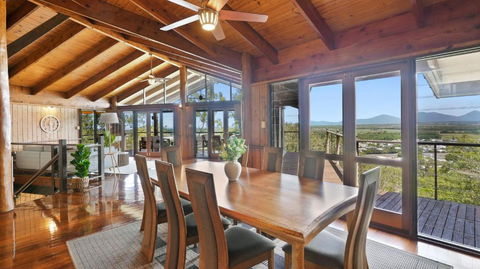 Rainforest Treehouse Sanctuary - With Ocean Views - Holiday Find 2
