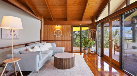 Rainforest Treehouse Sanctuary - With Ocean Views - Holiday Find 3