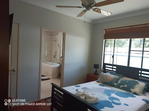 Quand0ng Valley Inn - The Hidden Waterfall Family Retreat - Holiday Find 1