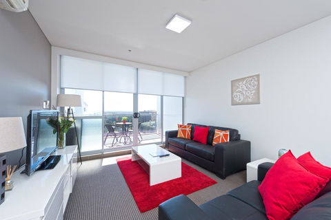 Astra Apartments North Sydney - Holiday Find 1