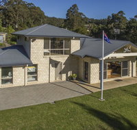 Atlantis on Lake Conjola - Sandra St 1 Lake Conjola - Holiday Find