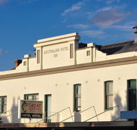 Australian Hotel Motel - Holiday Find