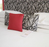 Avaleen Lodge Motor Inn - Holiday Find