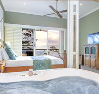 Avocado Sunset Bed  Breakfast - Holiday Find