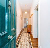 Azile 1875 Heritage Victorian Duplex - Holiday Find