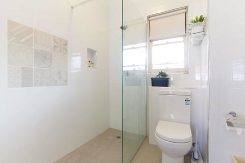 B7 Close To UWA, Swan River, Cafes And The New Children's Hospital - Holiday Find 1