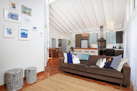 Balena @ Culburra - Pet Friendly - 1 Min Walk To Beach - Holiday Find 0