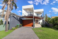 Book Blacksmiths Accommodation Vacations Holiday Find Holiday Find
