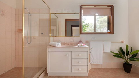 Bannister 49 - Neptune's Way - Holiday Find 2