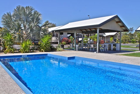 Barcaldine Country Motor Inn - Holiday Find 3