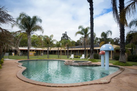 Barooga Country Inn Motel - Holiday Find 0