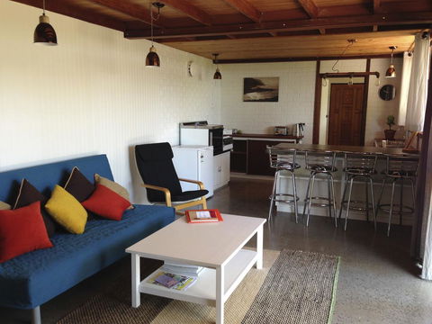 Base BnB - Holiday Find 0