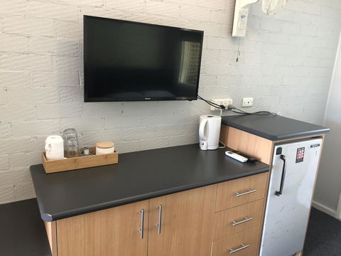 Bateau Bay Hotel - Holiday Find 2