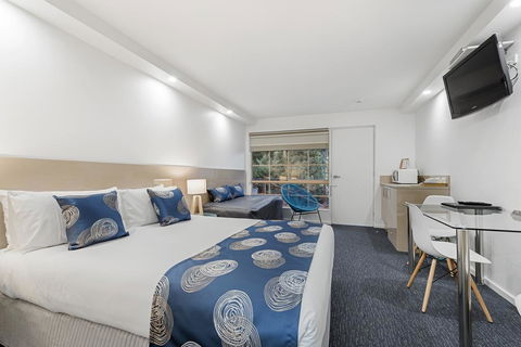 Bay City (Geelong) Motel - Holiday Find 0