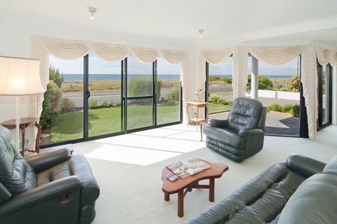 Bayside Beauty - Holiday Find 3