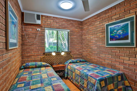 Bayside Holiday Apartments - Holiday Find 2