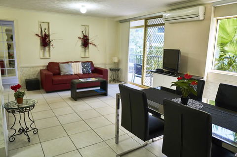 Bayview Beach Holiday Apartments - Holiday Find 3