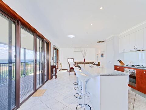 Beach House At Moana - Holiday Find 3