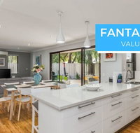 Beach Retreat Quinns Rocks - Holiday Find