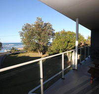 BEACHFRONT 3- 3/12 Bundella Ave LC - Holiday Find