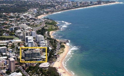 Beachfront Mooloolaba Apartment - Holiday Find 0