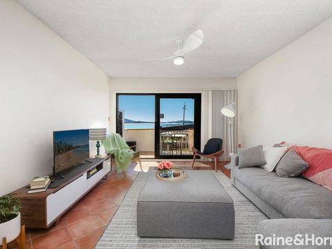 Beachfront Terrigal - 4/24 Terrigal Espl - Holiday Find 2