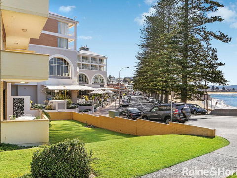 Beachfront Terrigal - 4/24 Terrigal Espl - Holiday Find 0