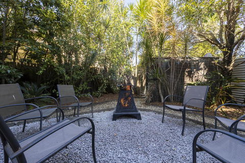 Beachhouse Bed And Breakfast - Holiday Find 2