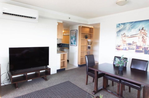 Republic Apartment - Holiday Find 0