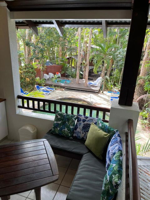 REEF RETREAT APARTMENTS PALM COVE Unit 28 - Holiday Find 3