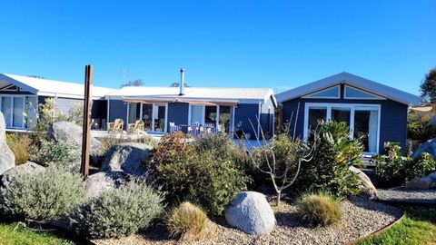 Relax At Rowdygoose Farm - Holiday Find 0