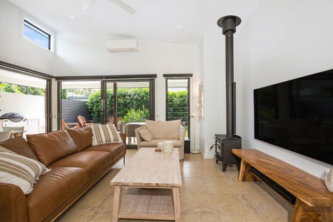 Rest Pet Friendly With Outdoor Bath 3 Mins Walk To Beach - Holiday Find 1