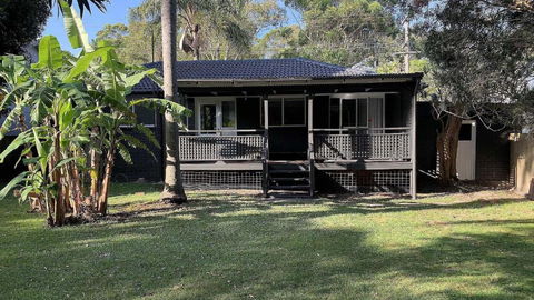 Retro Beach House - Macmasters Beach - Holiday Find 0