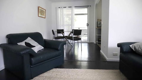 Retro Beach House - Macmasters Beach - Holiday Find 2
