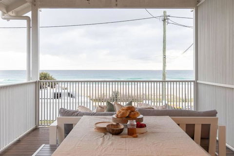 Rigi On Currumbin Beach - Holiday Find 1
