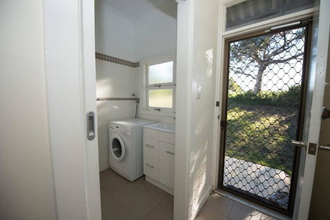 River Panorama Beach House - Holiday Find 1