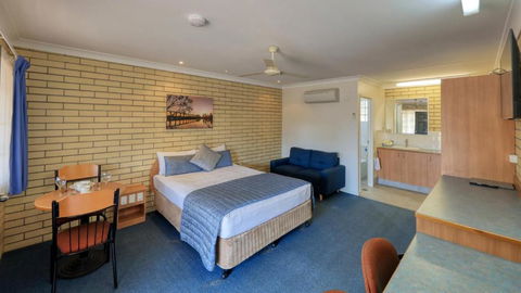 Riverland Motor Inn - Holiday Find 2
