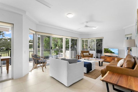 Riviera Noosa Resort - Holiday Find 0