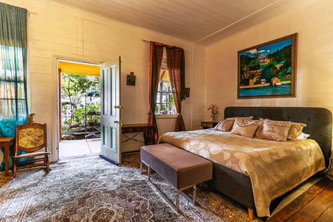Robbie Burns Hotel Wyndham - Holiday Find 0