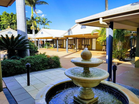 Rockhampton Palms Motor Inn - Holiday Find 0
