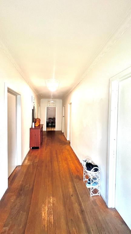 Room Near To Melbourne Airport & Train Station - Holiday Find 1
