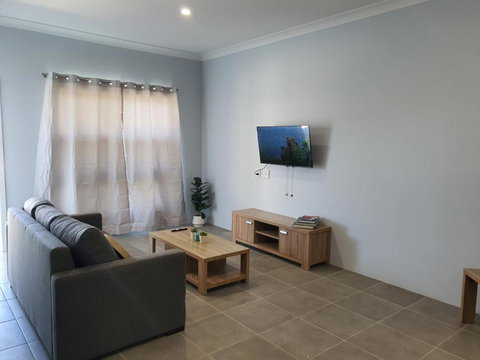 Rosewood Fully Furnished Home - Holiday Find 0