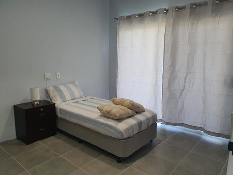 Rosewood Fully Furnished Home - Holiday Find 2