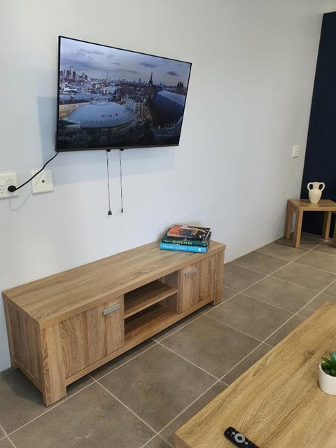 Rosewood Fully Furnished Home - Holiday Find 3