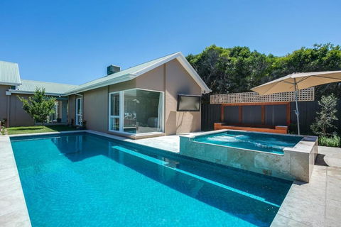 Royadie Resort - Pool Spa Tennis 500m To Beach - Holiday Find 2