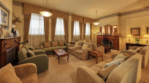 Royal Exchange Hotel - Holiday Find 3