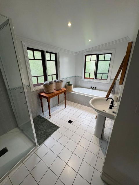 Sage House - Holiday Find 1