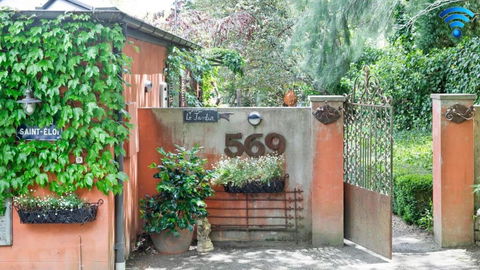 Saint Eloi Le Jardin - Holiday Find 0